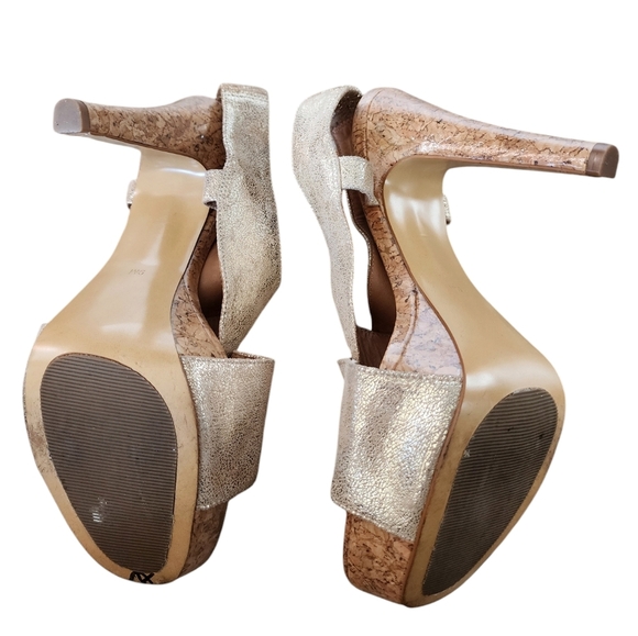 DIANE VON FIRSTENBURG metallic gold/cork slingback sandals, platform, size 9 - Picture 9 of 9